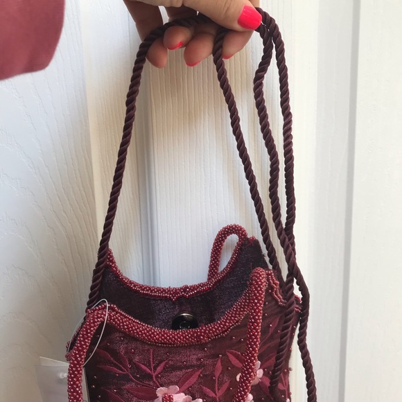 New Evening Bag - Picture 9 of 12